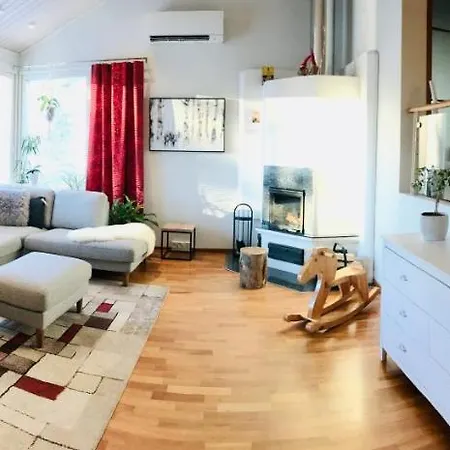 4 Bedrooms! Hillside Close To Santa Claus Village Vila